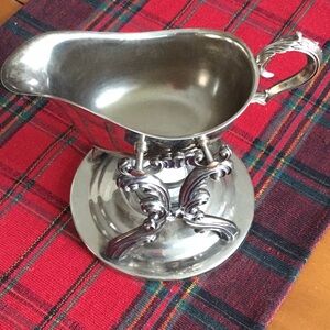 Elegant Silver plated Gravy Boat